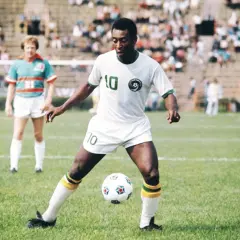 Pele: Największe osiągnięcia i kariera klubowa legendarnego piłkarza