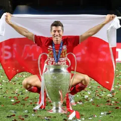 Lewandowski: Analiza kondycji i roli polskiego napastnika w drużynie