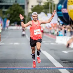 Maraton jaki czas: poznaj średnie czasy ukończenia dla biegaczy