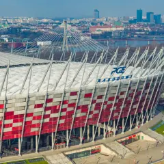 Ekstraklasa – Jak kursy bukmacherskie odzwierciedlają szanse drużyn na mistrzostwo?