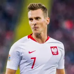 Arkadiusz Milik - ile naprawdę ma wzrostu w świecie piłki nożnej?