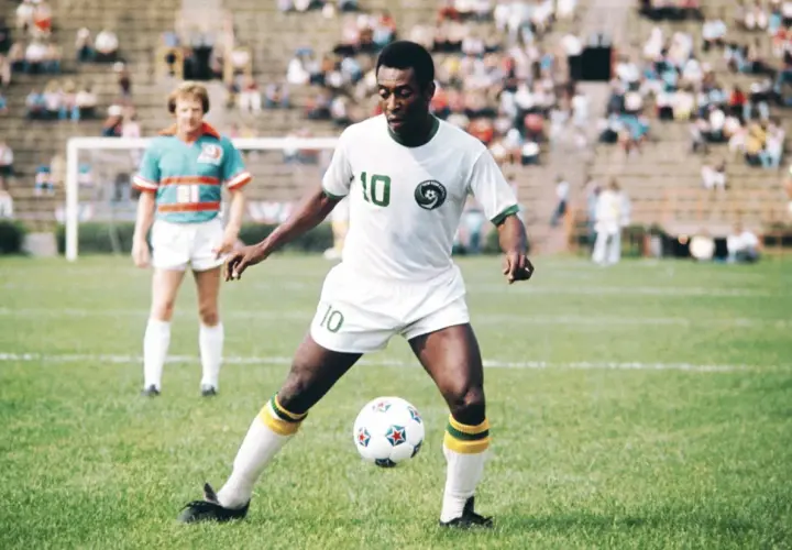 Pele: Największe osiągnięcia i kariera klubowa legendarnego piłkarza