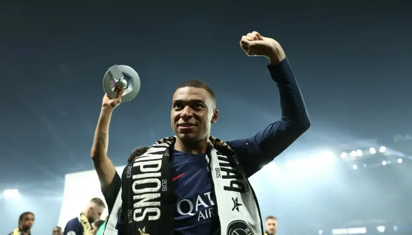 Ile zarabia Mbappe dziennie? Szokujące kwoty, które musisz znać