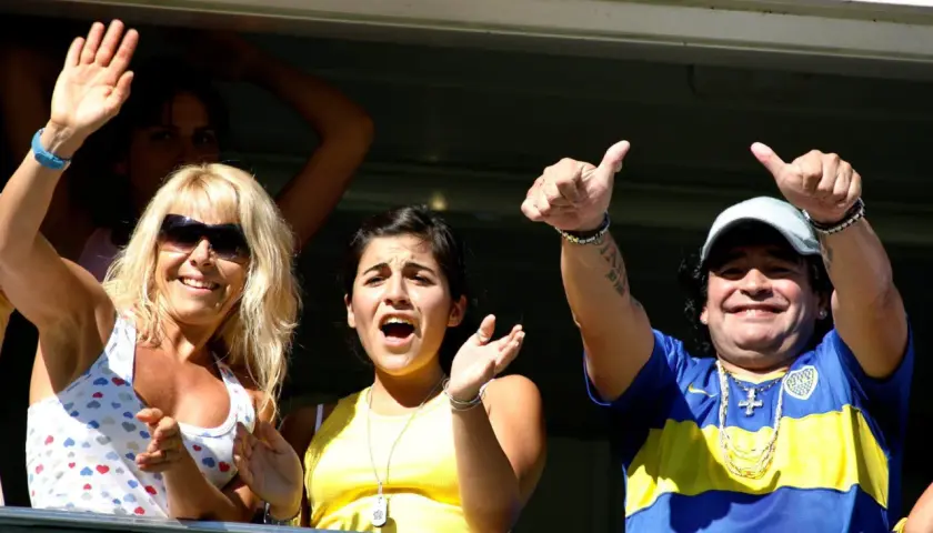 Diego Maradona: Życie osobiste legendy futbolu - wiek, żona i dzieci