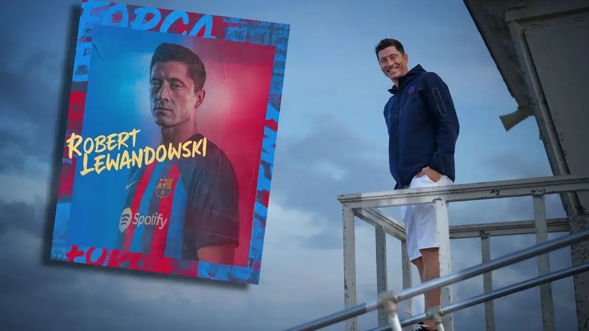 Zdjęcie Robert Lewandowski wciąż jest piłkarzem FC Barcelony - poznaj szczegóły kontraktu